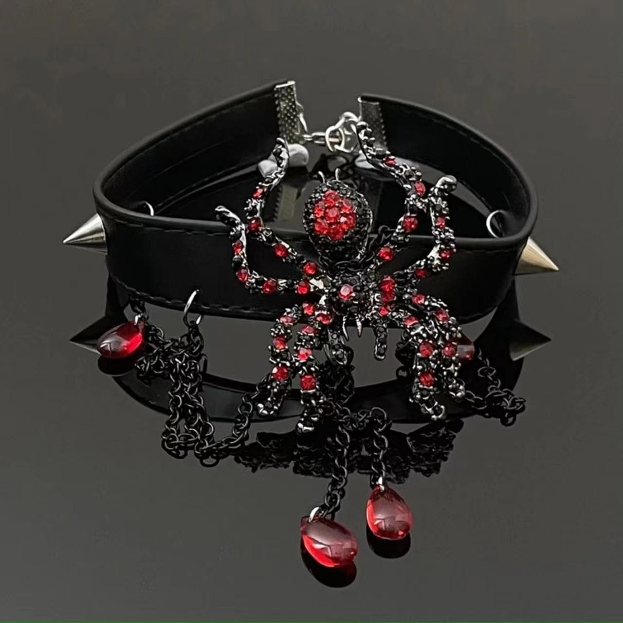 Spider pendant rhinestone rivet choker necklace | Festival Outfits Women