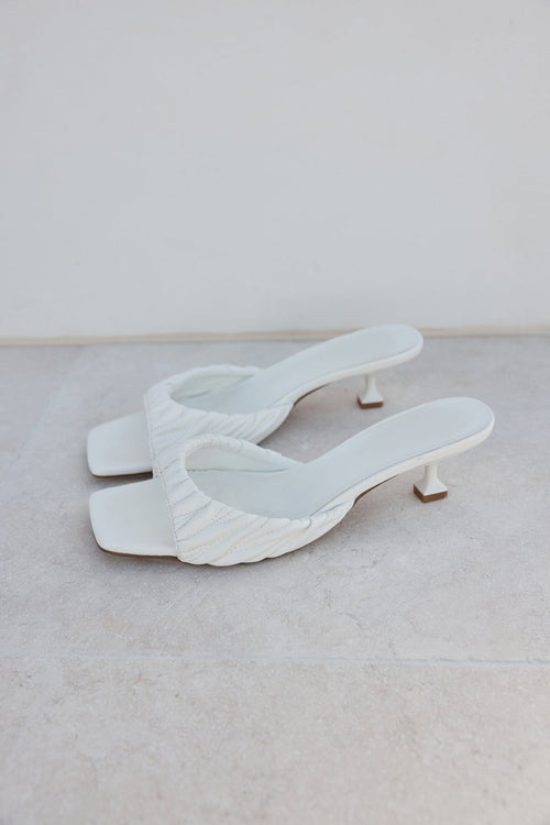 Pilar Heel White