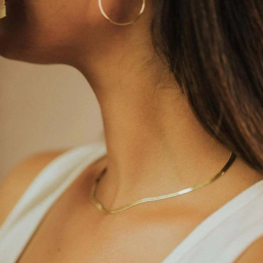 Sleek Grace - Gold Herringbone Necklace
