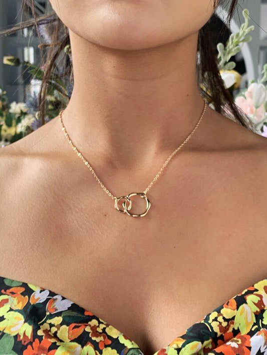 Gold Circle Decor Necklace for Women