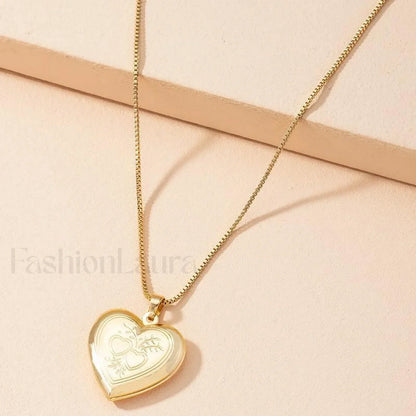 Heart-shaped Pendant Necklace