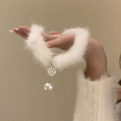 Fluffy faux pearl decor choker necklace  | Festival Outfits Women