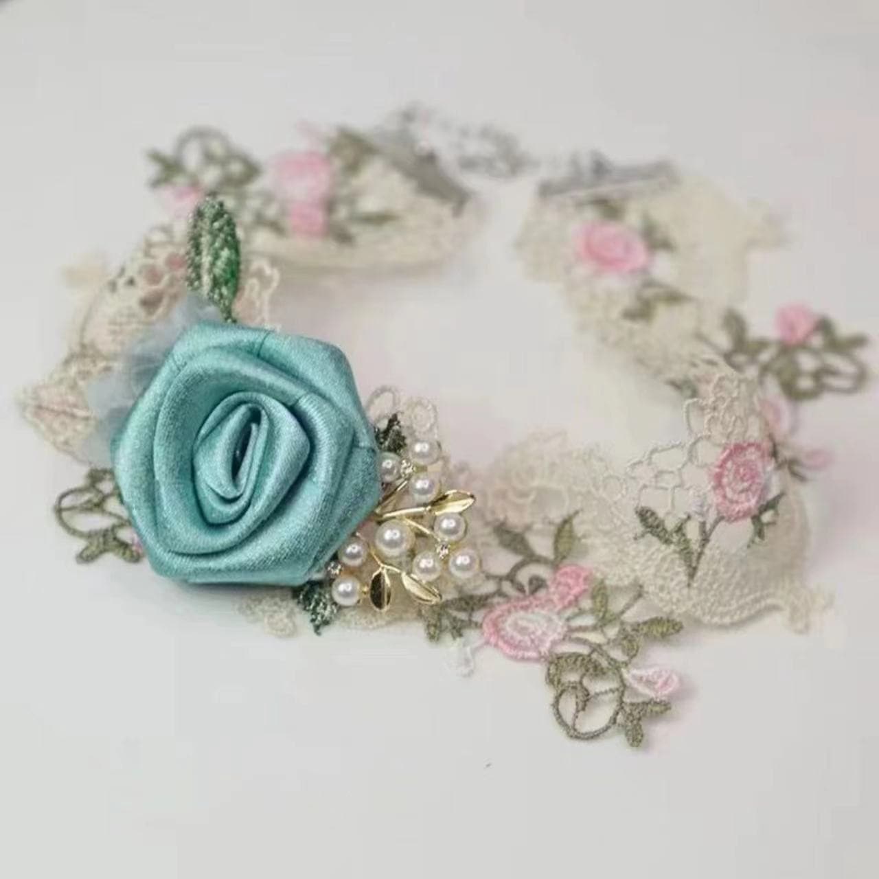 Rose applique lace faux pearl choker necklace  | Festival Outfits Women