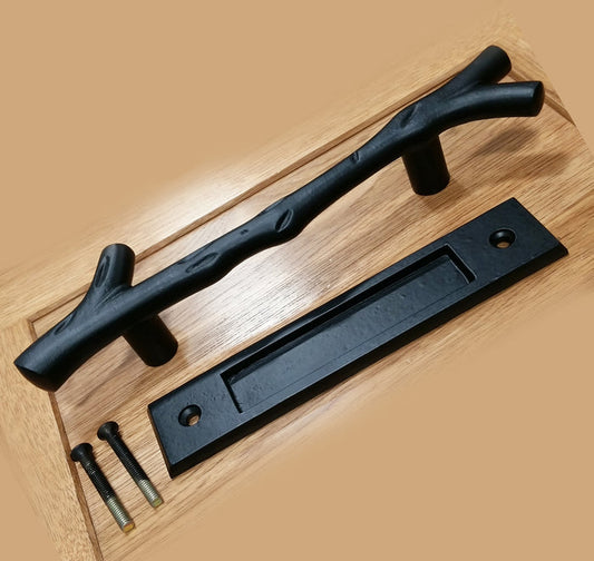 Large Tree Branch Barn Door Handle and Matching Smooth Flush Pull Set - Wild West Hardware