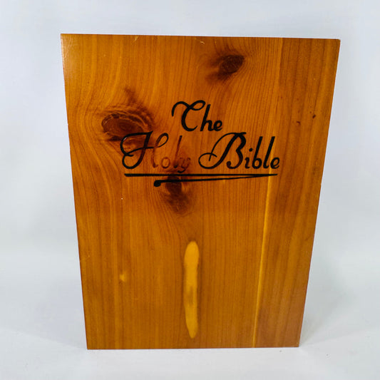 Memorial Edition Holy Bible (1958) w/ Concordance – White Zipper Cover in Wooden Presentation Box | Vintage Christian Reference