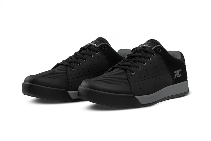 Men's Livewire Flat Shoes