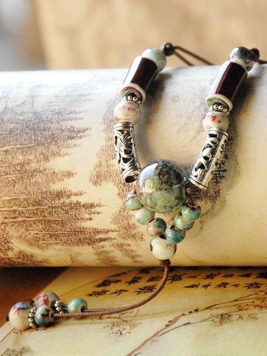 Vintage Necklaces for Women